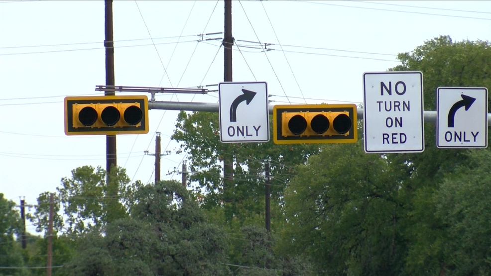 Austin drivers concerned about almost invisible traffic lights KEYE