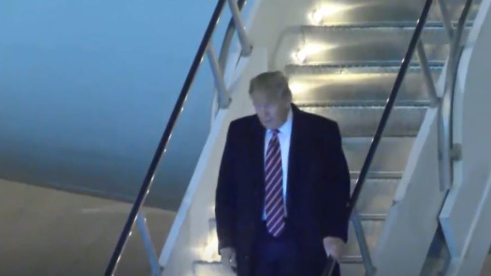 President Trump arrives in Las Vegas KSNV