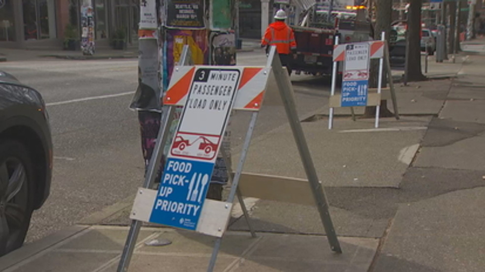 LISTEN: John Carlson Show, Dec9--8am hour