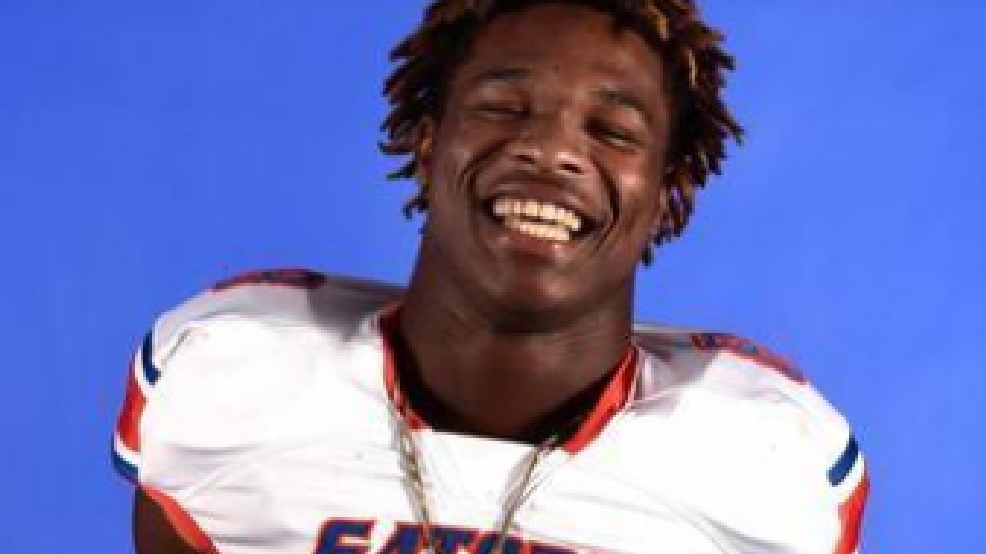 Palm Beach Gardens LB VanDarius Cowan kicked off football team WPEC