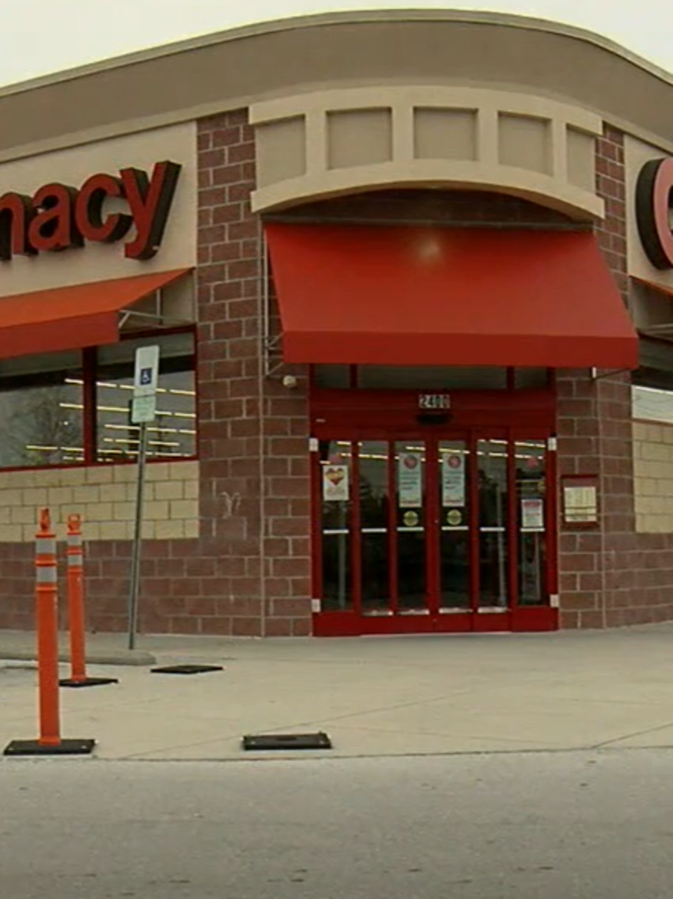 Cvs Looks To Hire 50 000 And Giving Current Employees Bonuses