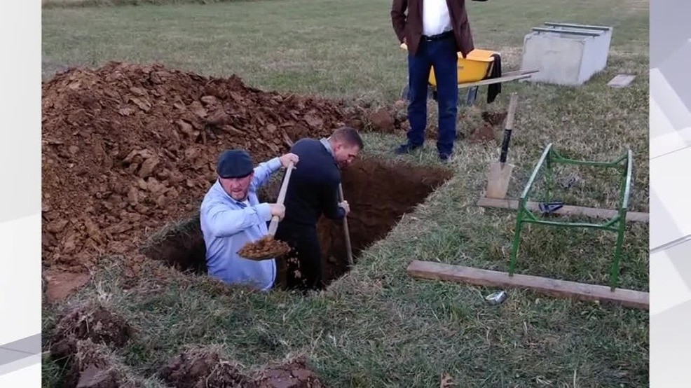 Family forced to dig grave for funeral WKRC
