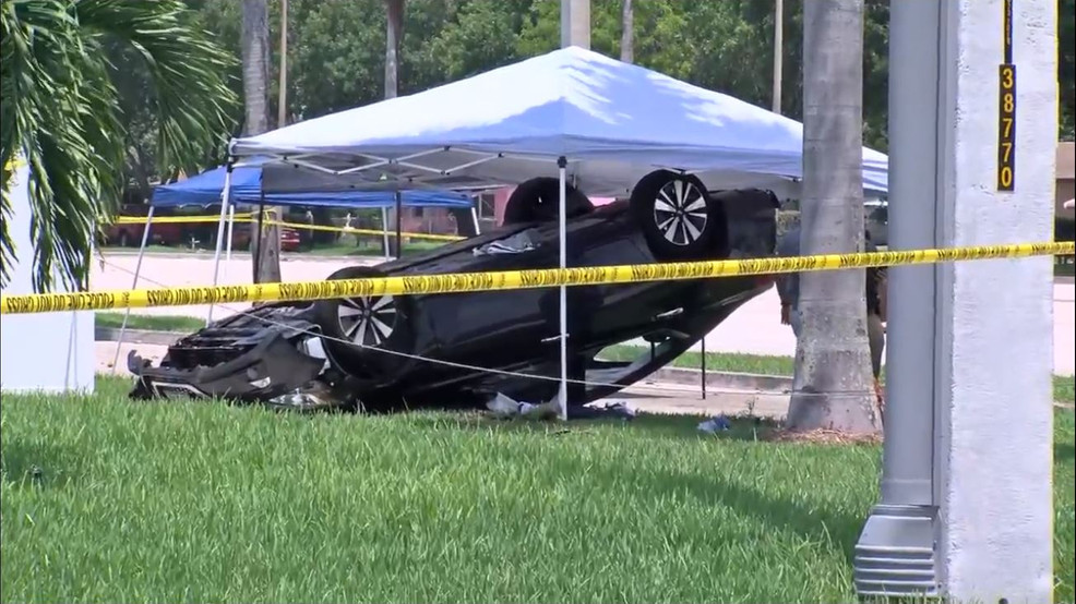 Police Believe Man Fatally Shot Before Crashing Car In West Palm Beach Was Targeted Wtvx 