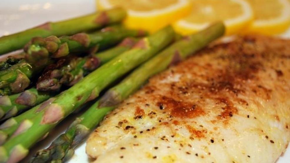 Lemon Asparagus Fish Packets WLUK