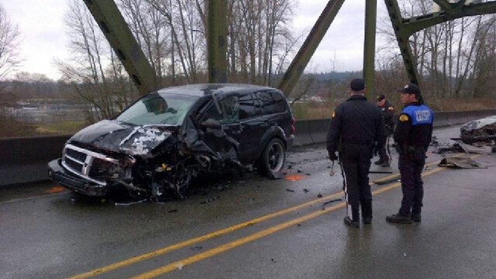 Fatal Head-on Crash Blocks Snohomish River Bridge | KOMO