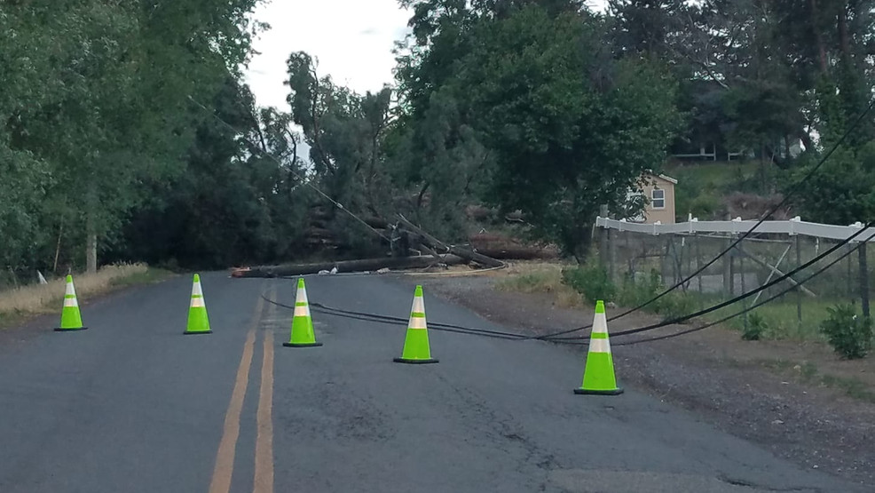 Severe storms topple trees, knock out power in Eastern Oregon KOMO