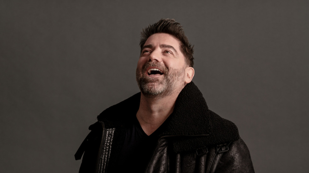 Irish singersongwriter Brian Kennedy performing at Fringe Festival WUHF