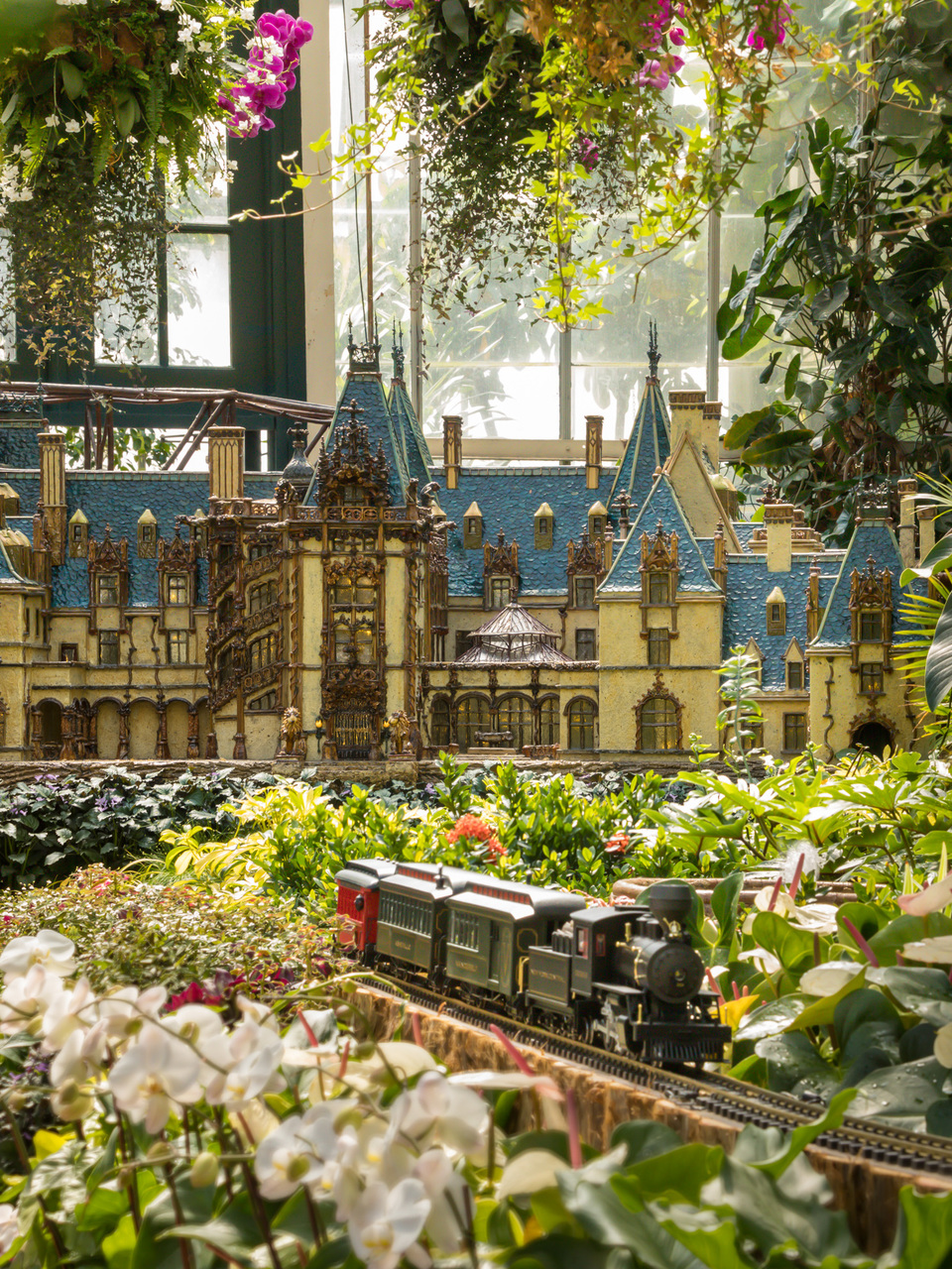 Biltmore Estate Debuts Model Train Exhibition Wlos Biltmore Estate Debuts Model Train